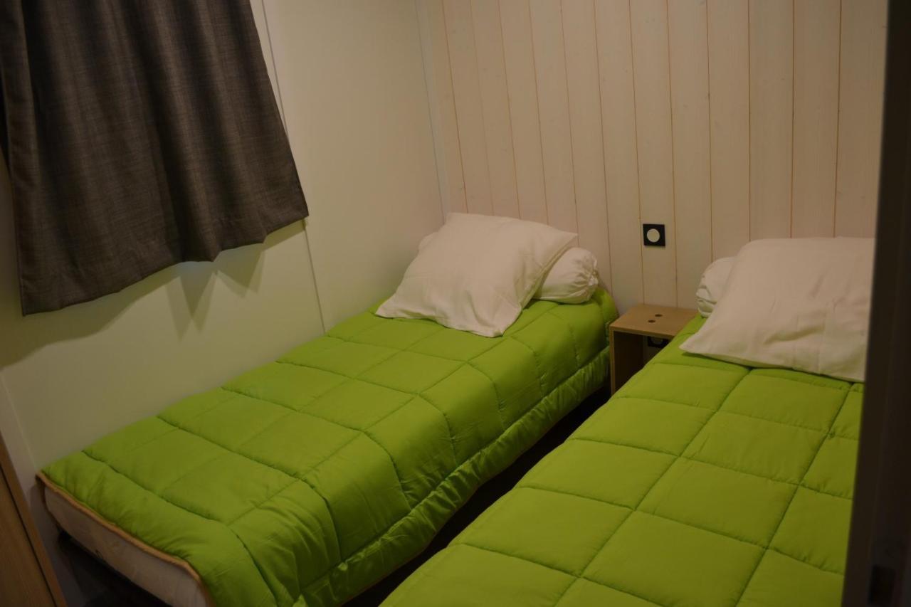 Caudebronde Chalets Au Bord De L'Eau מראה חיצוני תמונה