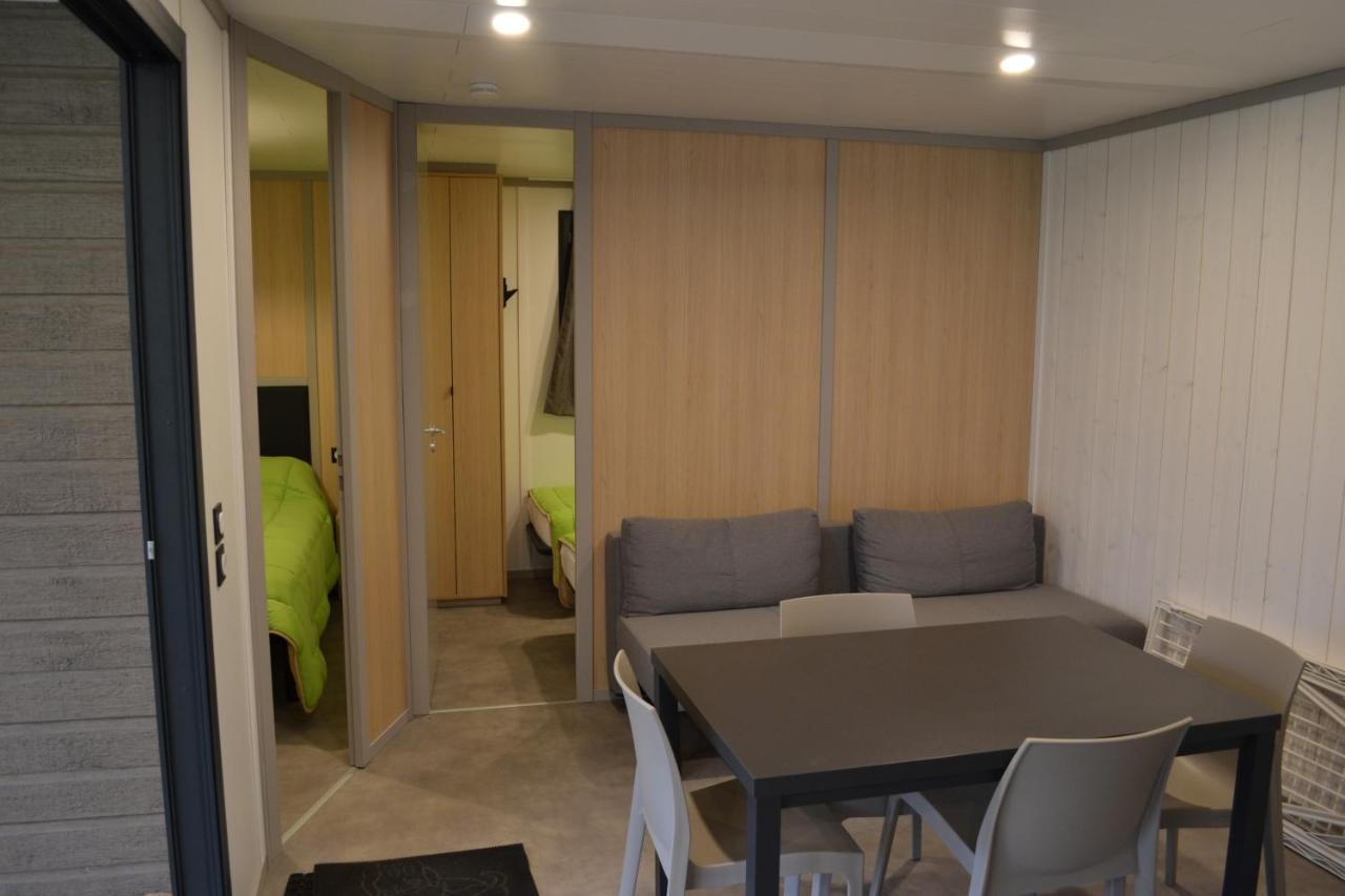 Caudebronde Chalets Au Bord De L'Eau מראה חיצוני תמונה