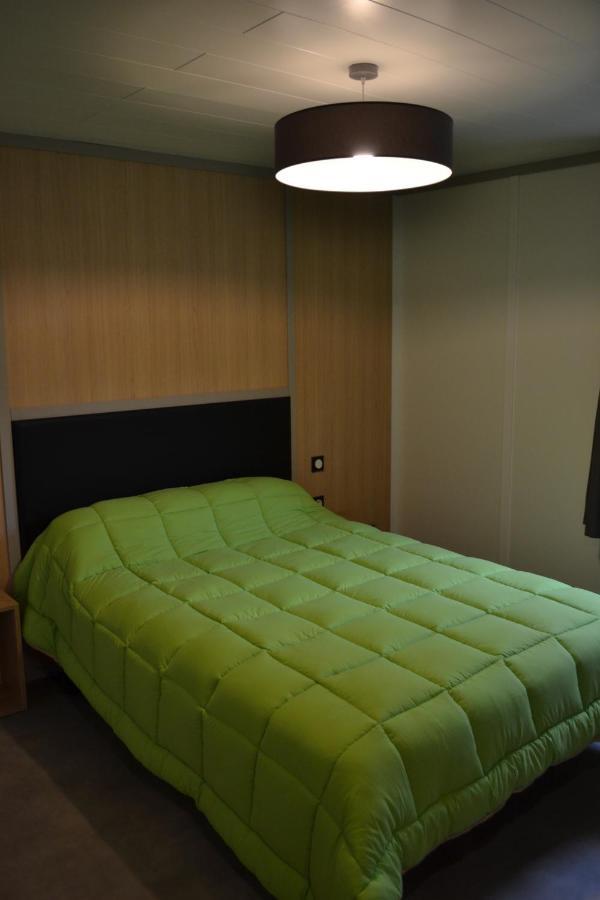 Caudebronde Chalets Au Bord De L'Eau מראה חיצוני תמונה